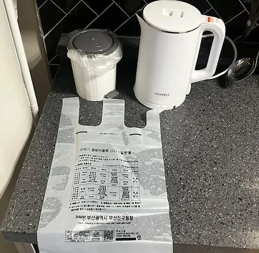 Chillle 힐링하고 가셔요 전포역2분 초신축 편안한 재즈바 매일세탁 *